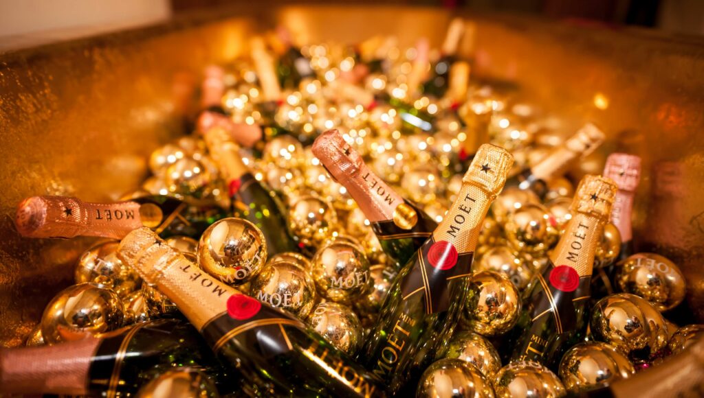 champagne relatiegeschenken op maat gemaakt in luxe cadeau verpakkingen